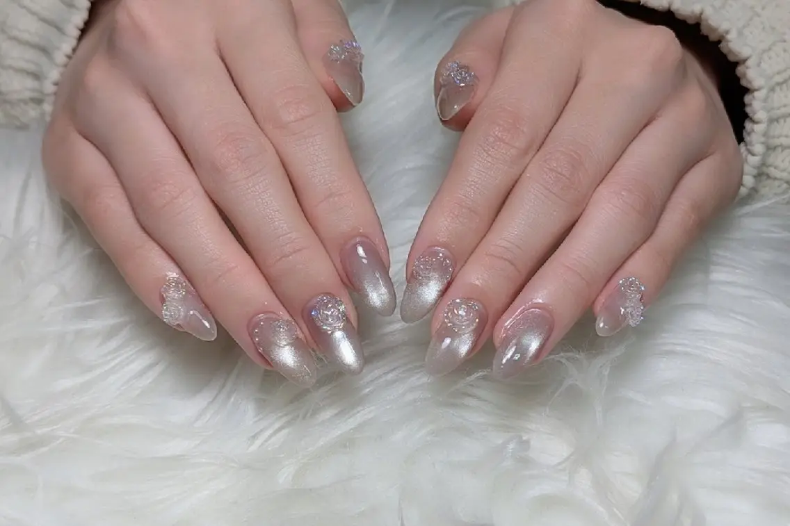 ネイル フラッシュネイル 氷ネイル・うるうるネイル ハンドネイル m&pPrivate nailsalonのネイルデザイン