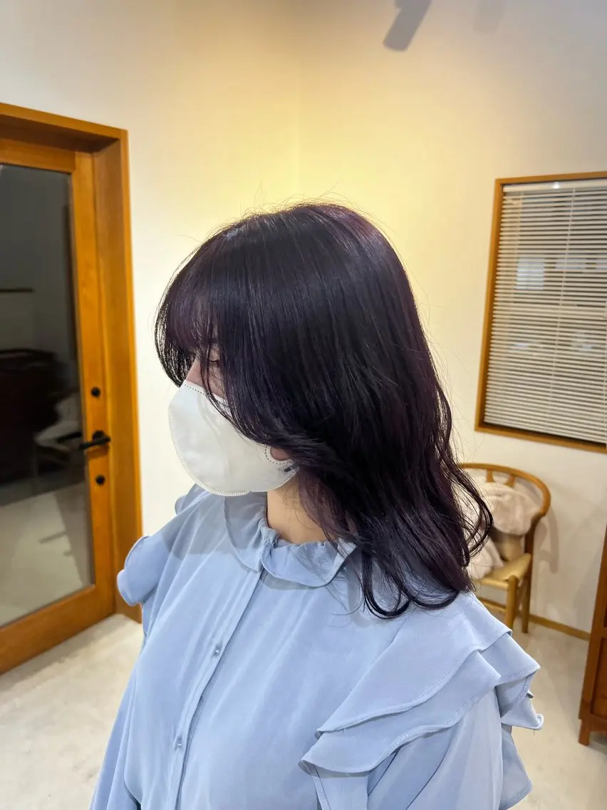 ミディアム カラー ブリーチ ラベンダーカラー 浅岡 みちるのヘアスタイル