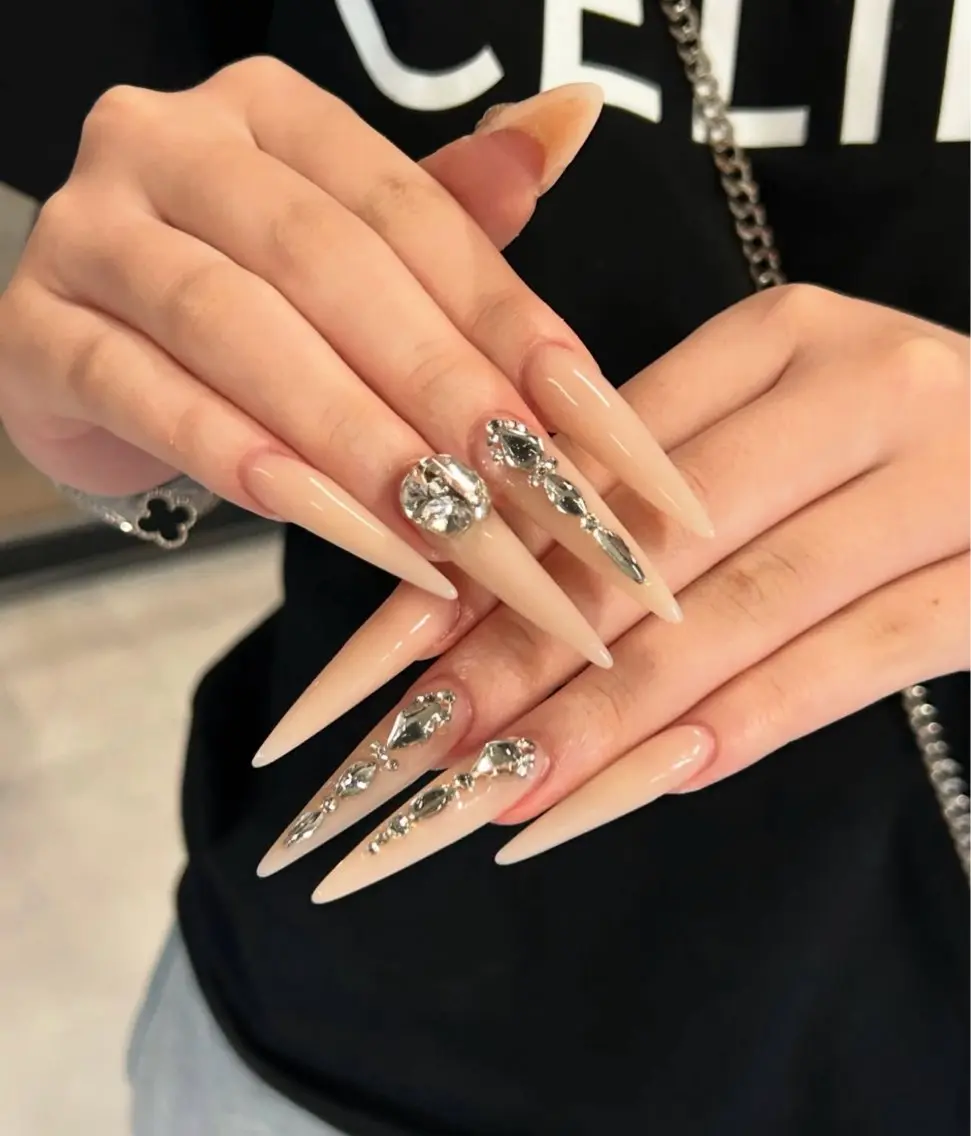 ネイル ハンドネイル BERA NAILSのネイルデザイン