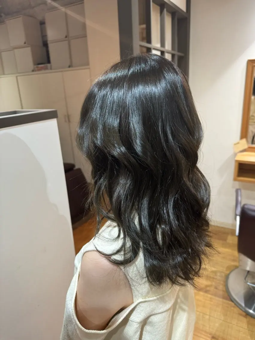ロング 🫧透明感カラー🫧 ロン毛美容師のヘアスタイル