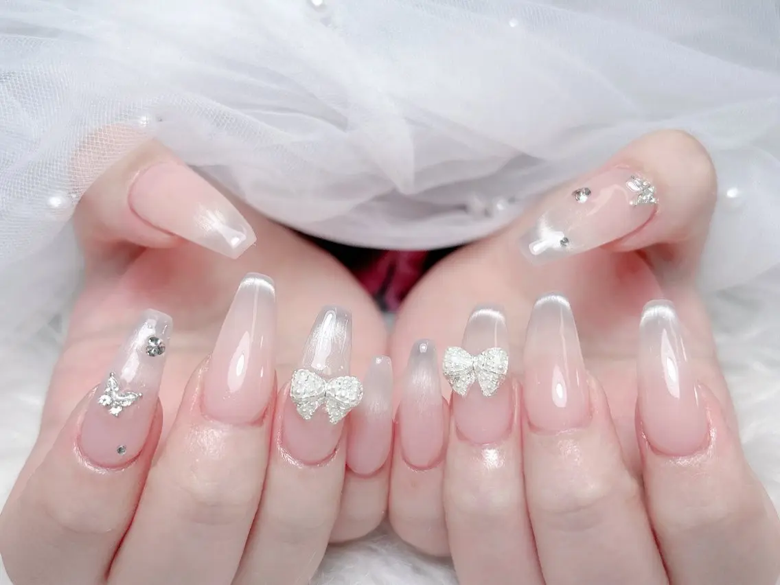 ネイル 成人式 ロングネイル マグネットネイル 大理石ネイル(マーブル) リボン ハンドネイル MoMoA Nail ネイル長さ出し専門店のネイルデザイン