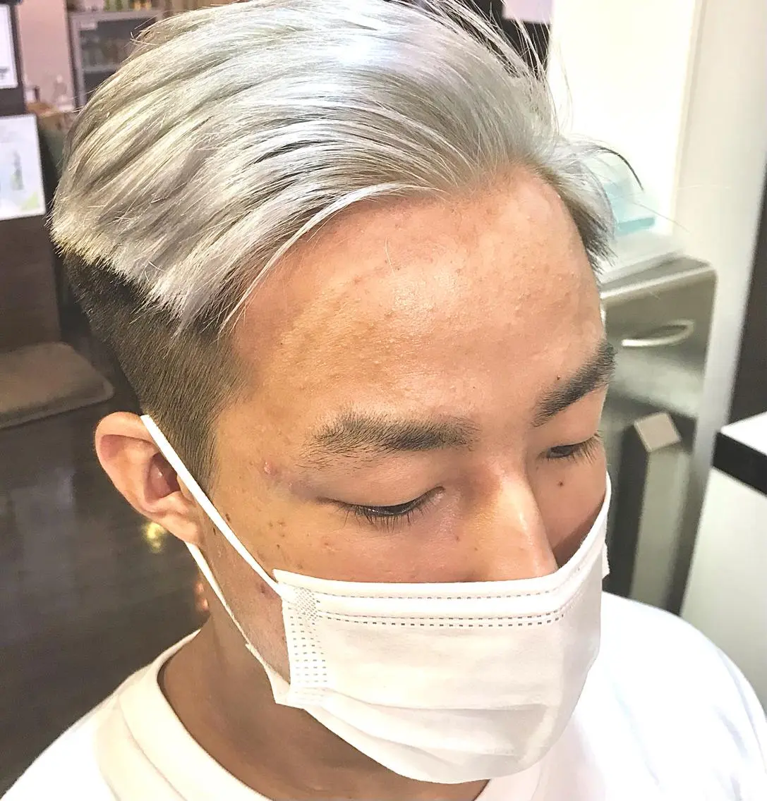 ショート カラー メンズ フェードカット ダブルカラー シルバー トリートメント 💎透明感カラー特化 💎TAISEIのヘアスタイル