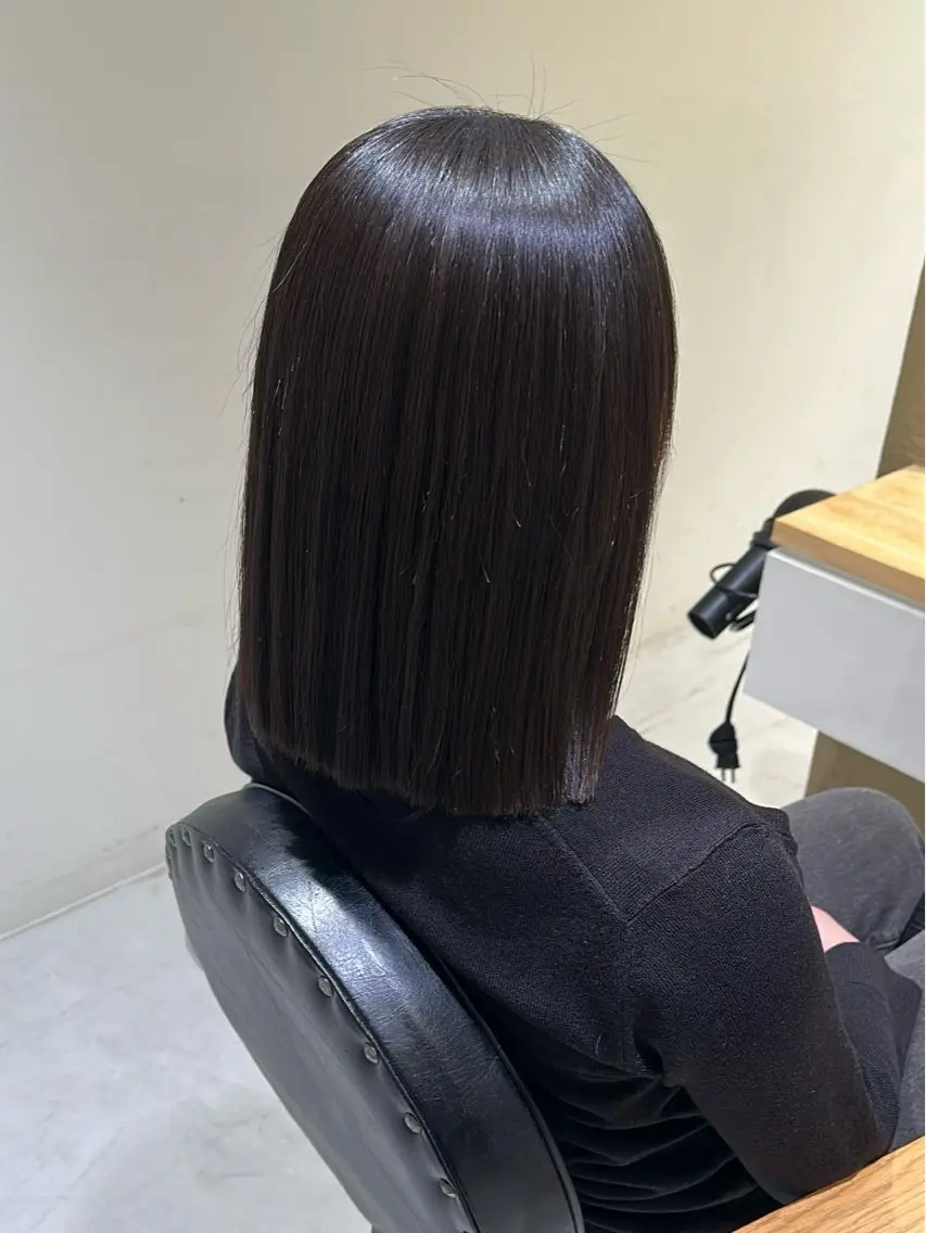 美革縮毛矯正✨［◼︎シャンプーブロー代込み］ピンとしすぎない柔らかなストレートです！の写真