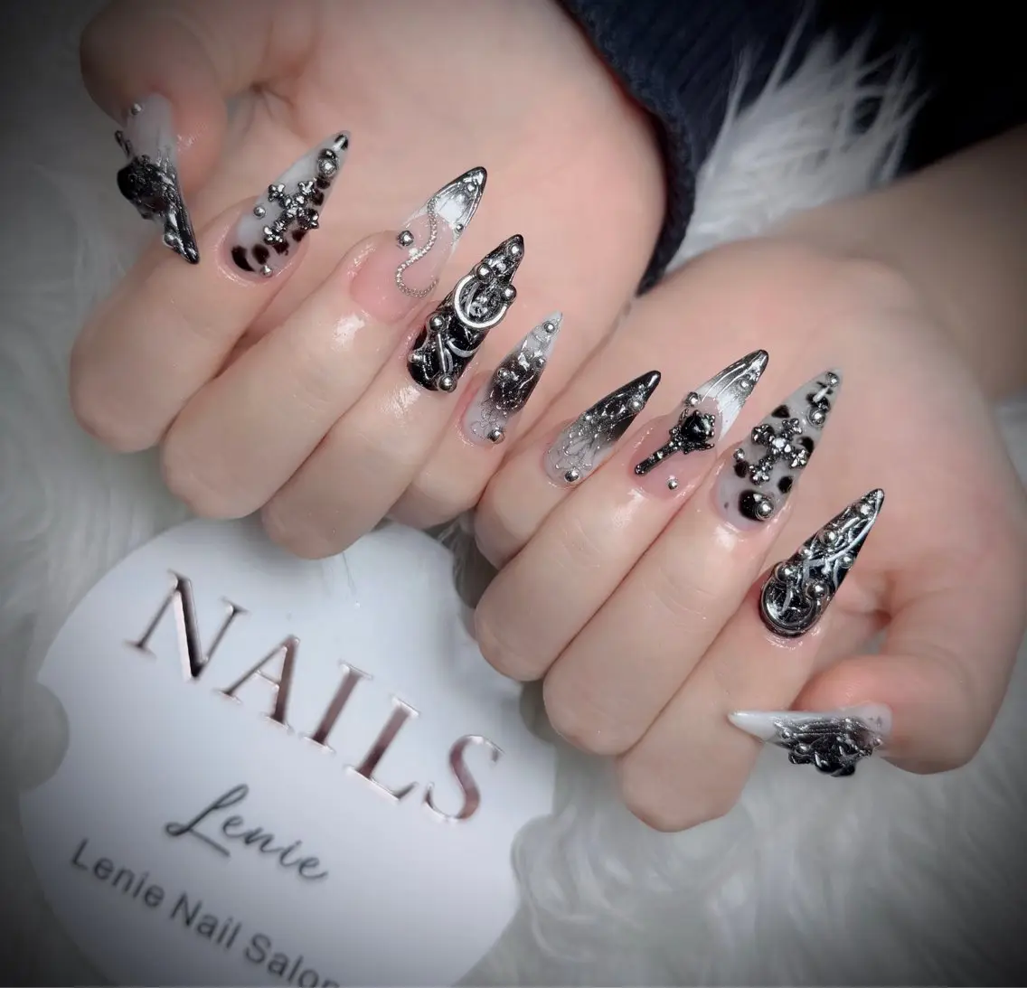 ネイル アートネイル フレンチネイル ジェルネイル 韓国ネイル マグネットネイル ハンドネイル Lenie Nailsのネイルデザイン