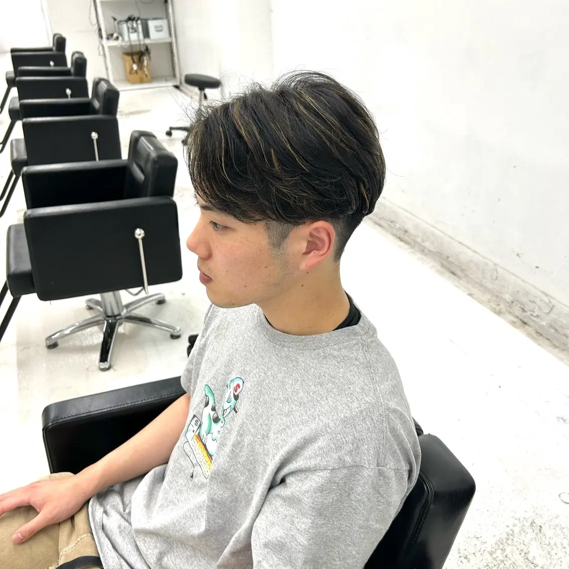 ショート カラー メンズ メンズハイライト メンズメッシュ ハイライトカラー メッシュ ハイライト カット ヘアカラー トリートメント 【柏/メンズパーマ 特化】🍏網中勇喜のヘアスタイル