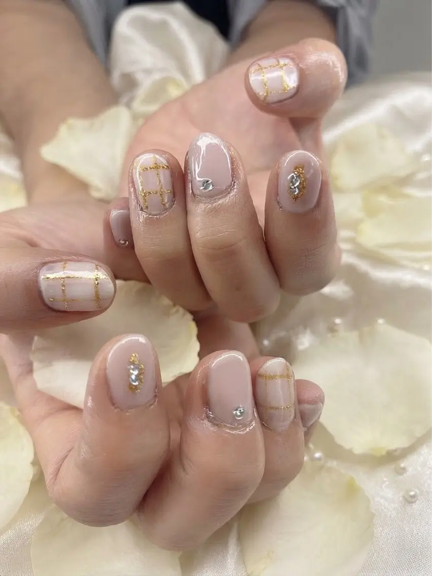 ネイル ハンドネイル ネイルサロンA i 石田 愛のネイルデザイン