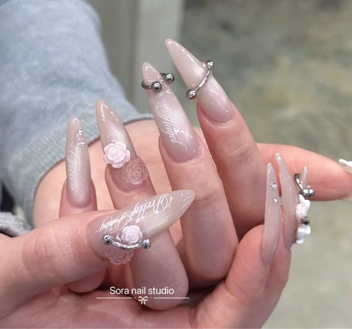 ネイル ガーリー ハート 韓国ネイル ニュアンスネイル リボン Sora nail 長さ出し専門店のネイルデザイン