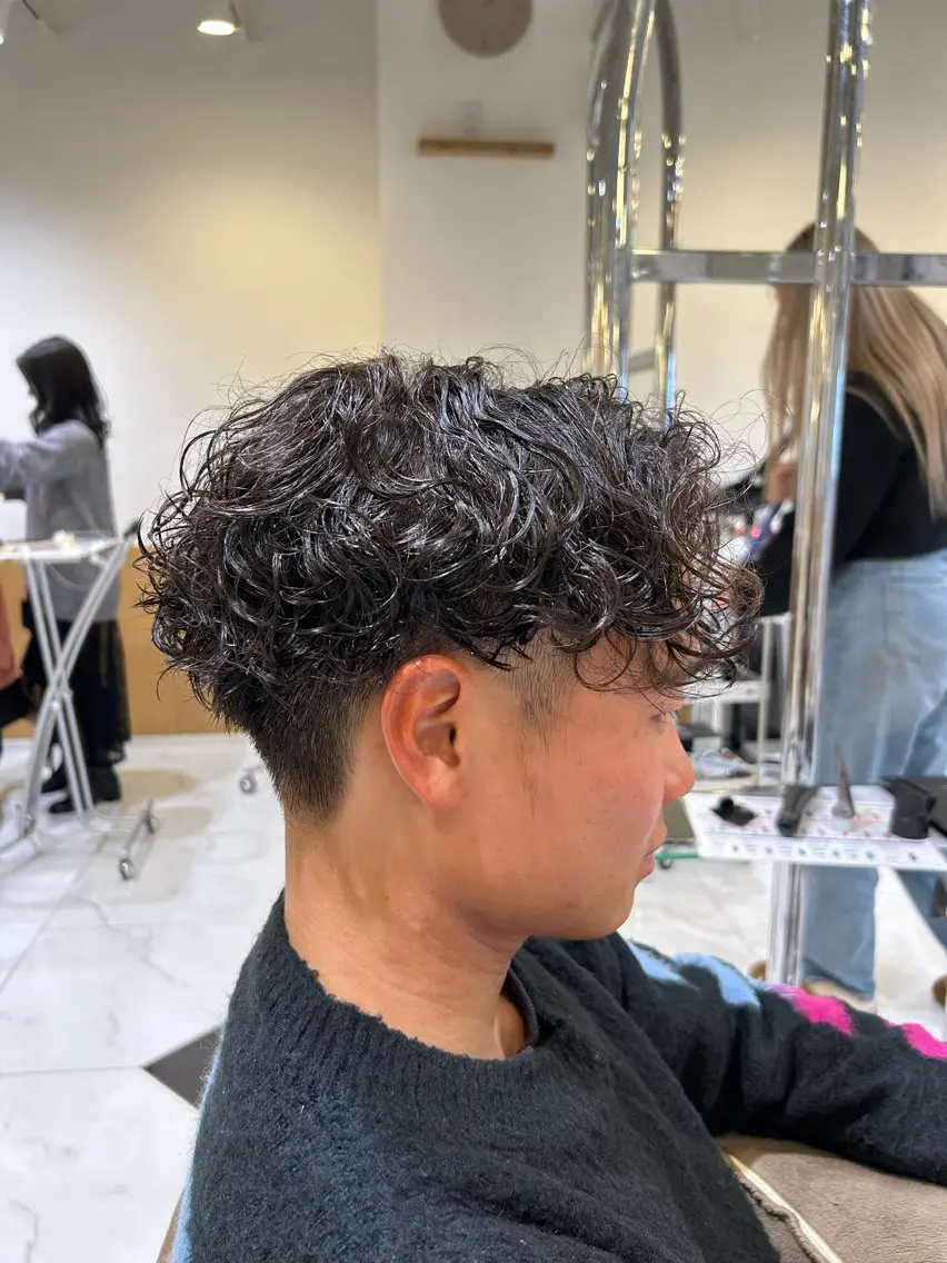 パーマ メンズ 辻 雅也のヘアスタイル