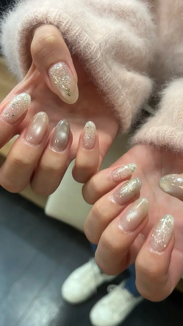 ネイル フラッシュネイル ニュアンスネイル シンプルネイル 冬ネイル クリスマス SAKU nail 作島茜のネイルデザイン