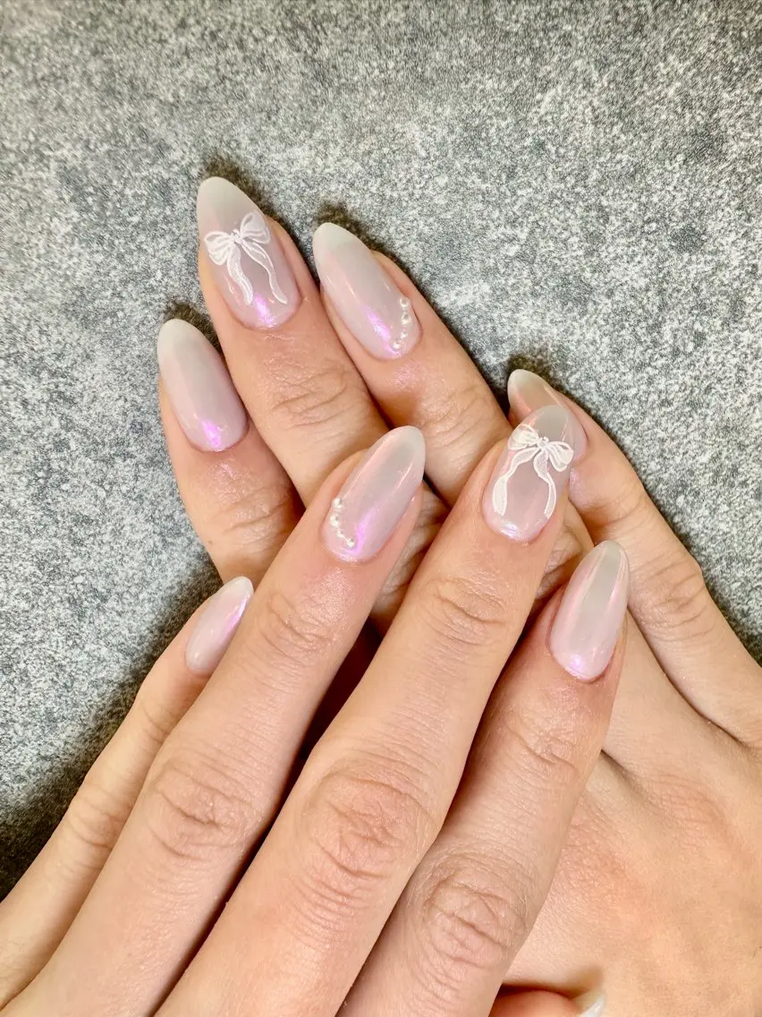 ネイル オーロラネイル リボン ハンドネイル NISHIOKA FUKUMIのネイルデザイン
