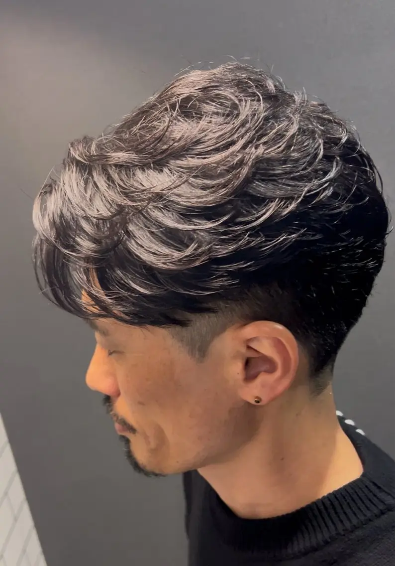 ショート パーマ メンズ フェザーパーマ メンズパーマ カット パーマ 奥村 悠晏のヘアスタイル