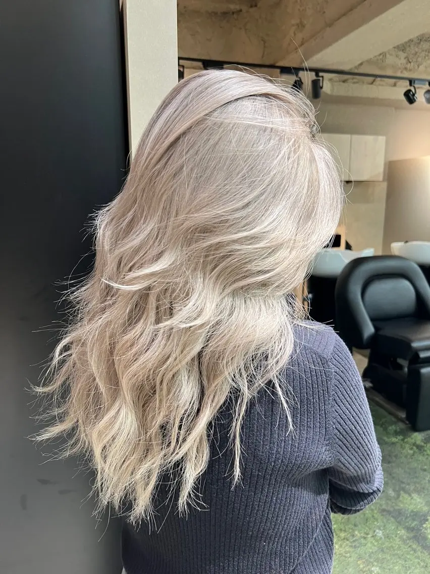 セミロング カラー 💖梅田レイヤー💖 副店長Tsubasaのヘアスタイル