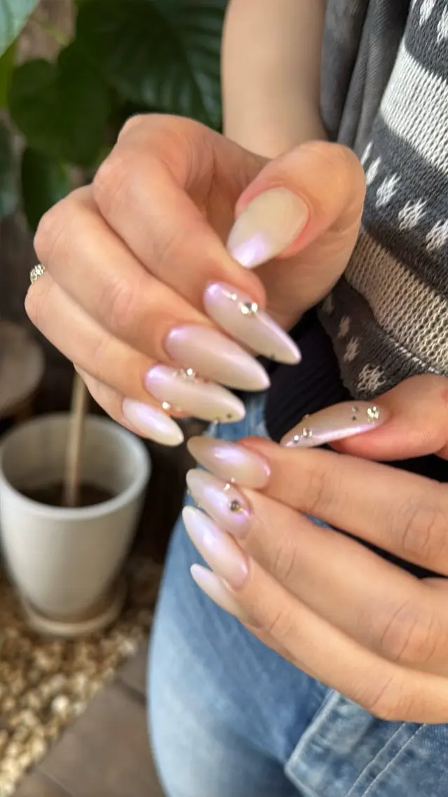 ネイル フラッシュネイル フラッシュマグ フットネイル フレンチネイル 韓国ネイル ハンドネイル SAKU nail 作島茜のネイルデザイン