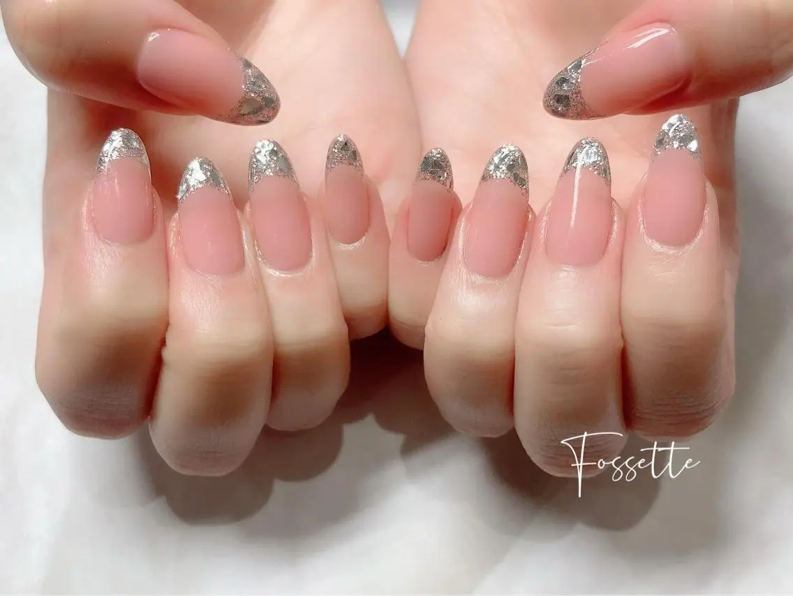 ネイル フレンチネイル ガラスフレンチ キラキラネイル 韓国ネイル シンプルネイル ハンドネイル nailsalon Fossetteのネイルデザイン