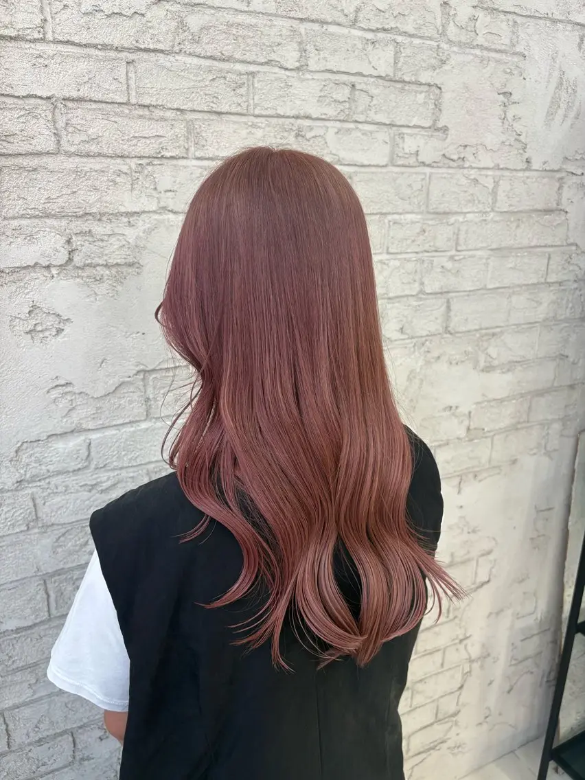 ロング カット ヘアカラー トリートメント 透明感ブリーチカラー 🩶Momo🩶のヘアスタイル