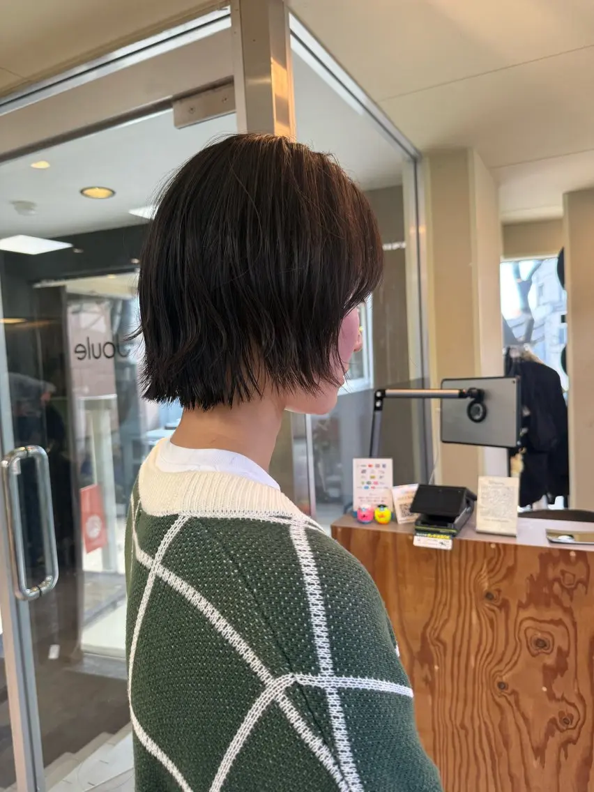 ショート カラー カット ヘアカラー トリートメント 伶風/ ボブのヘアスタイル