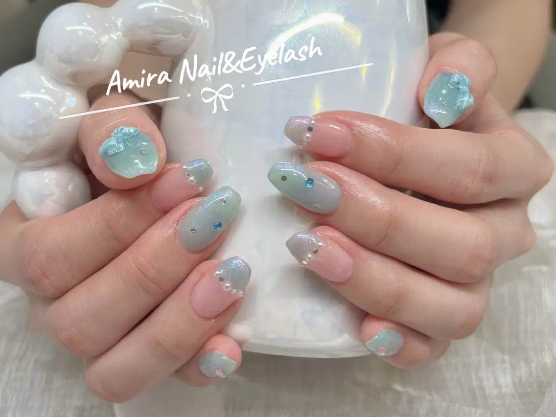 ネイル Amira アイラッシュのマツエク・マツパデザイン
