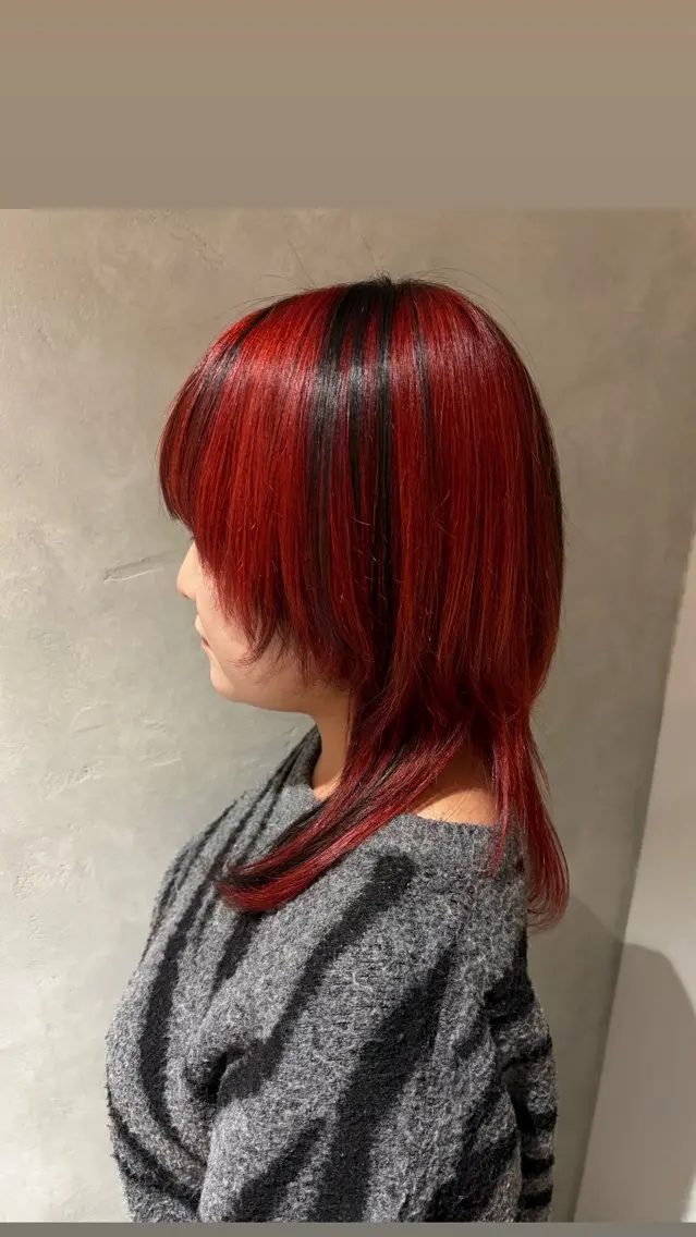 セミロング パーマ 🧸秋田 百菜🧸のヘアスタイル