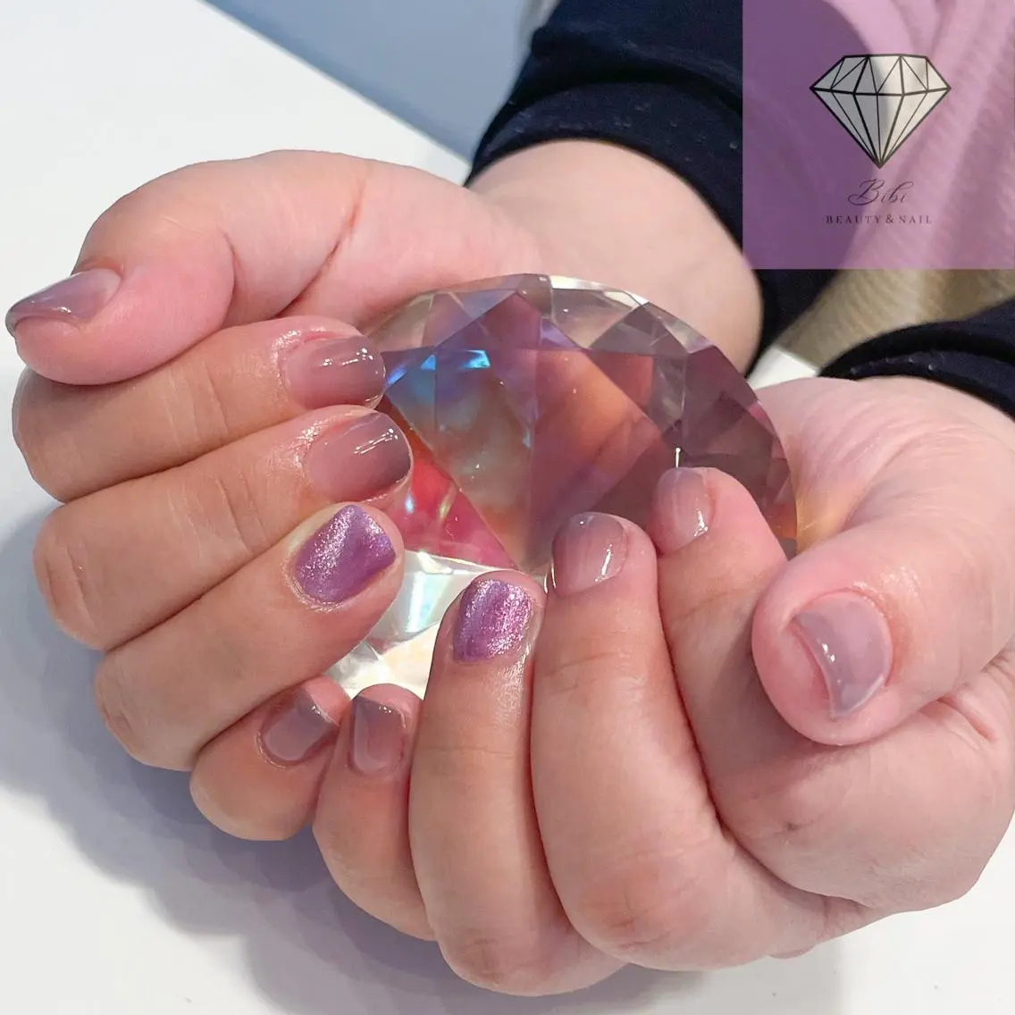ネイル グラデーション マグネットネイル ハンドネイル ネイルサロン💎 Bibiのネイルデザイン