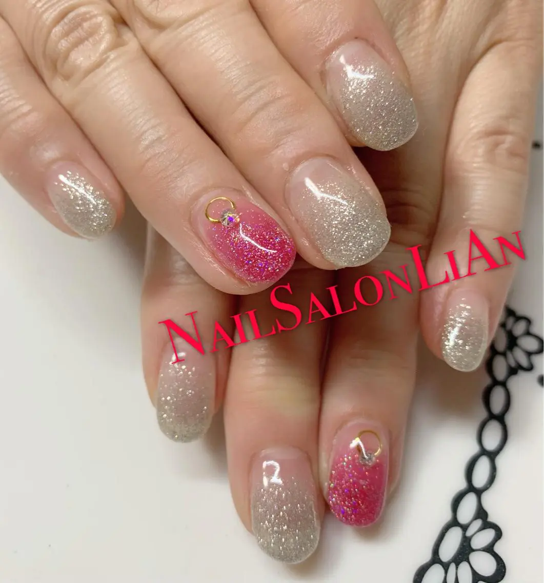 ネイル シンプルネイル ストーンネイル NailSalon LiAnのネイルデザイン