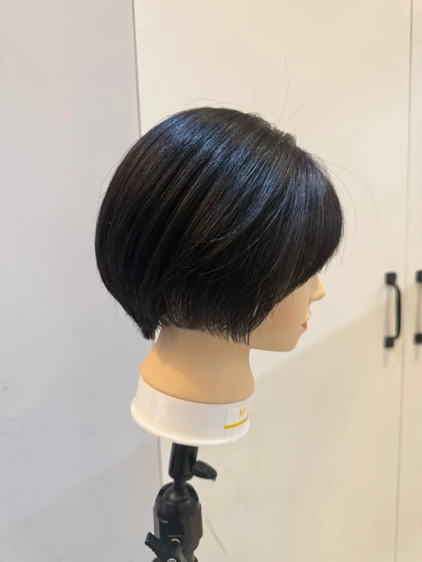 ショート ネギシ アイナのヘアスタイル