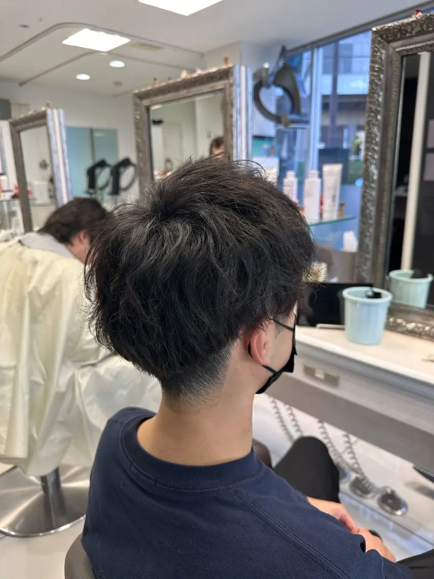 メンズ マッシュ 刈り上げ カット 炭木 一也のヘアスタイル