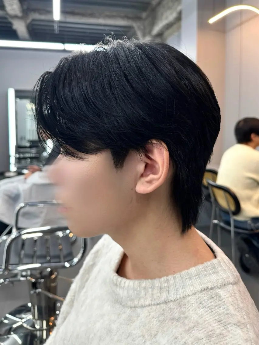 カラー メンズ メンズブリーチ センターパート ダウンパーマ カルマパーマ メンズ韓国風 カット ヘアカラー トリートメント Ayuki /福岡/メンズカットのヘアスタイル