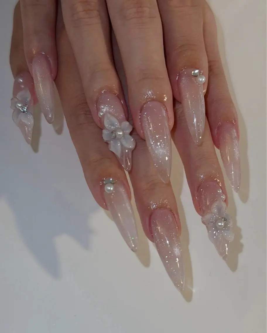 ネイル ハンドネイル Luna Gladeのネイルデザイン