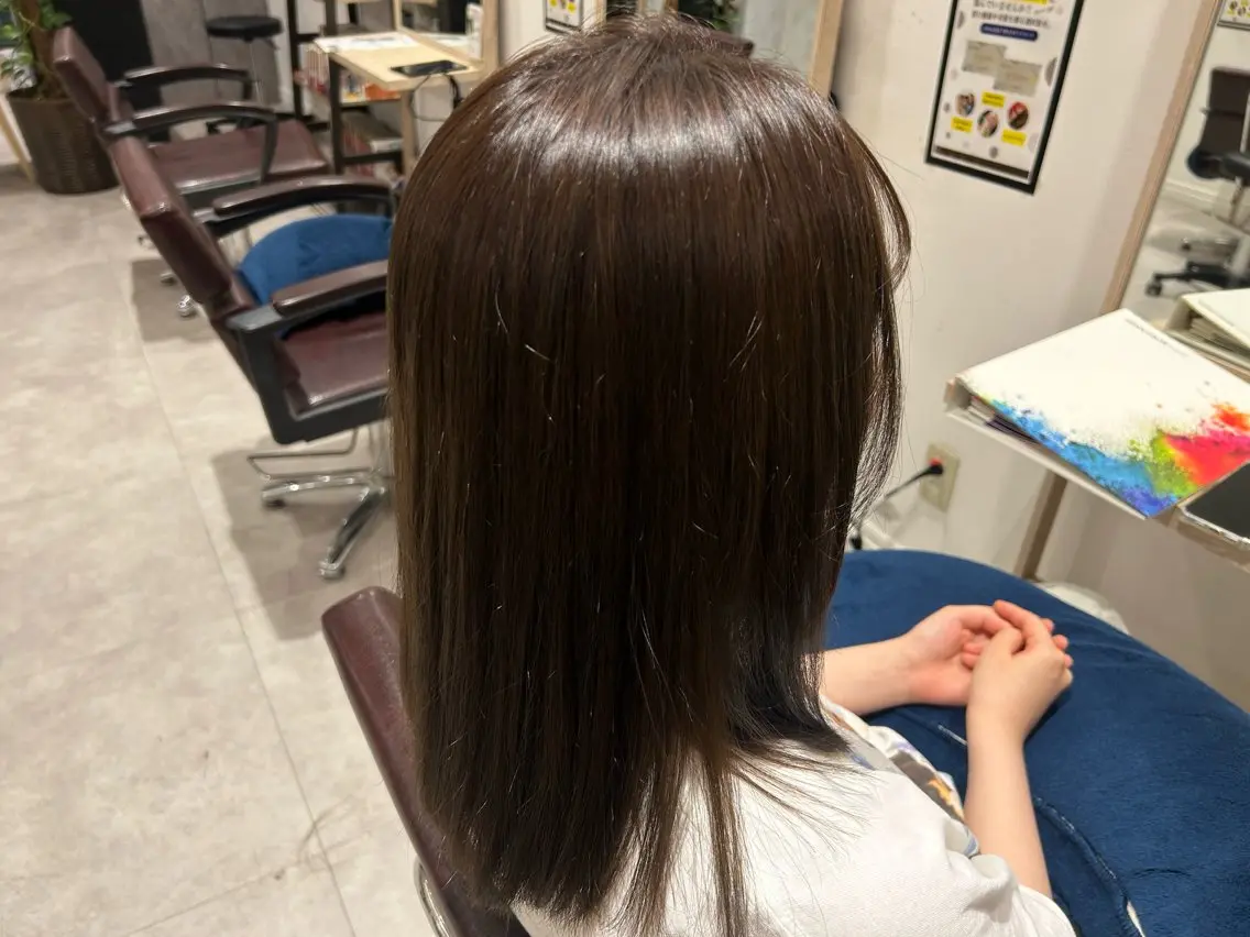 セミロング カラー ヘアカラー トリートメント 小池 颯希のヘアスタイル