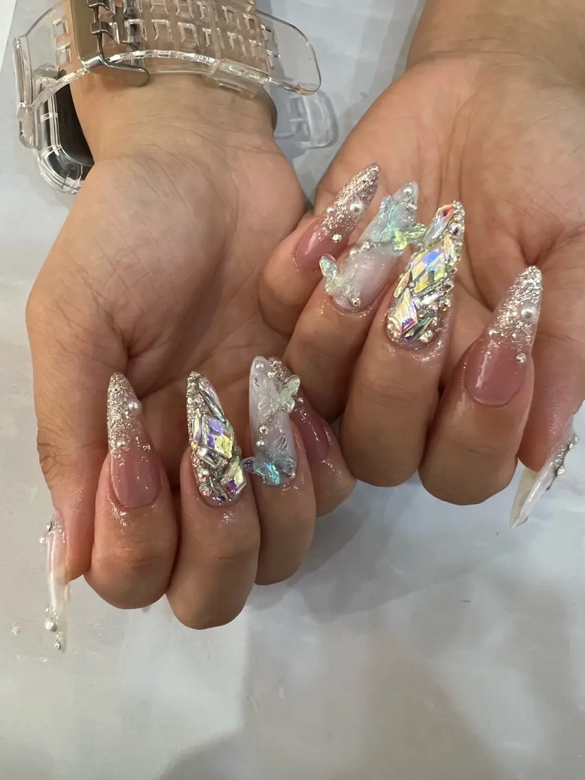 ネイル オーロラネイル nail salon nommi yukaのネイルデザイン