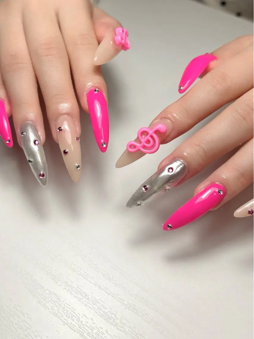 ネイル ロングネイル ハンドネイル LuluNail __kotoneのネイルデザイン