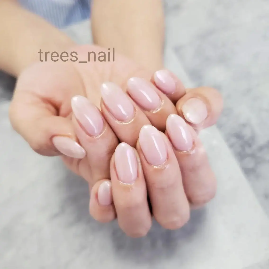 ネイル オーロラネイル フレンチネイル ラメ(グリッター) ミラーネイル ピンク trees_ nailのネイルデザイン