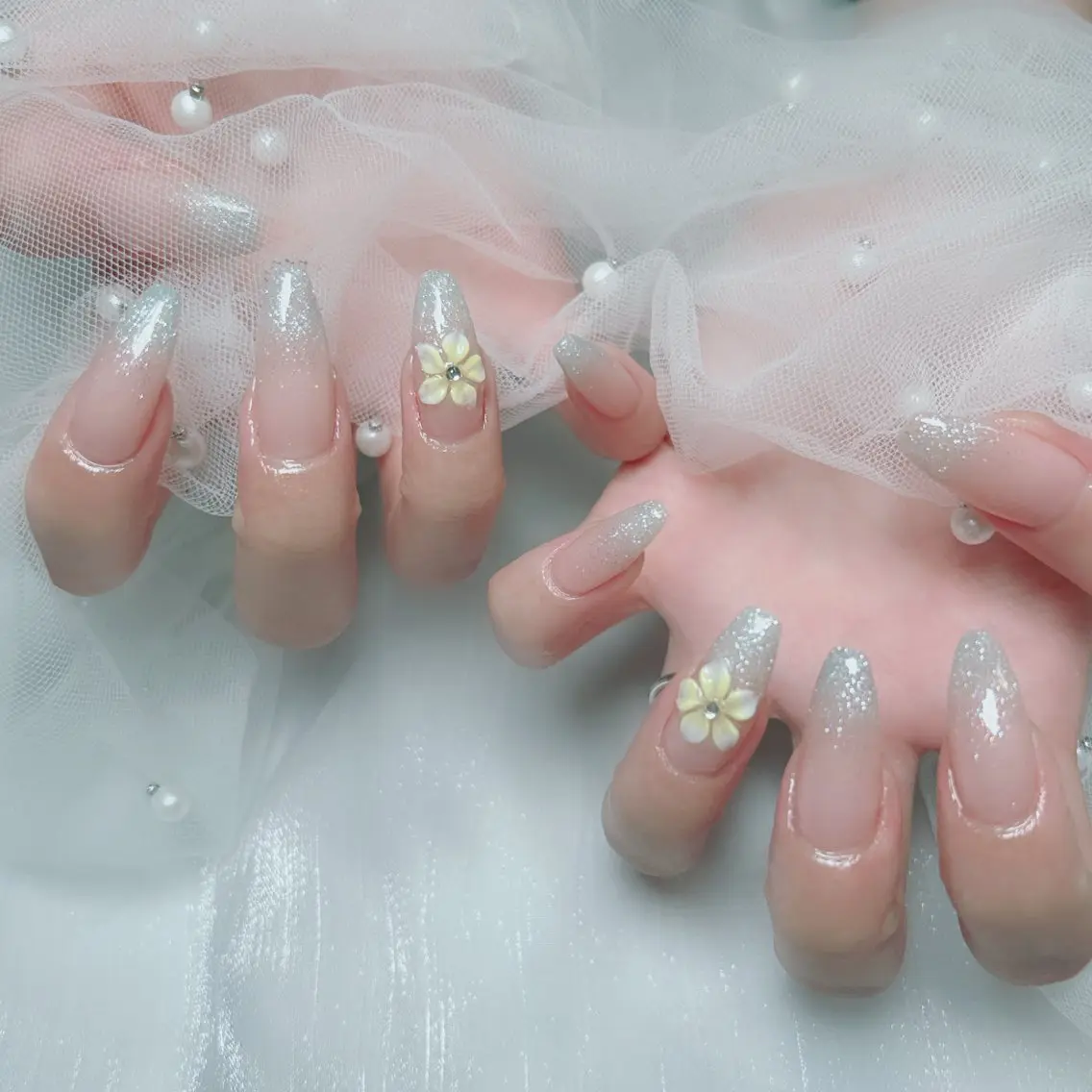 ネイル ジェルネイル マグネットネイル ニュアンスネイル 春ネイル ハンドネイル Cute Tips nailのネイルデザイン