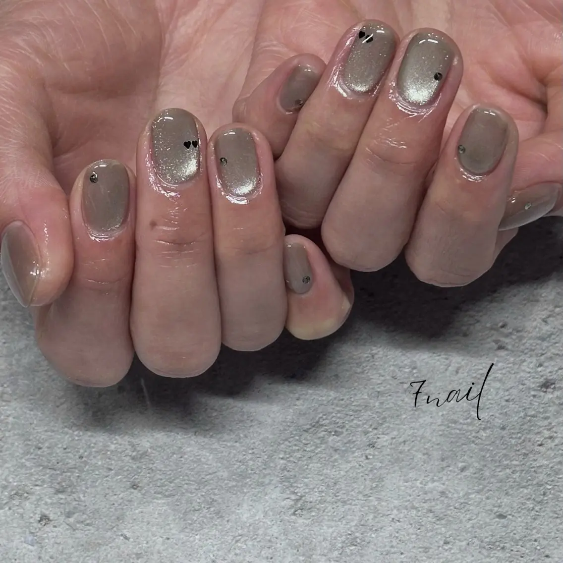 HAND マグネット or フラッシュ (オフ有り)の写真