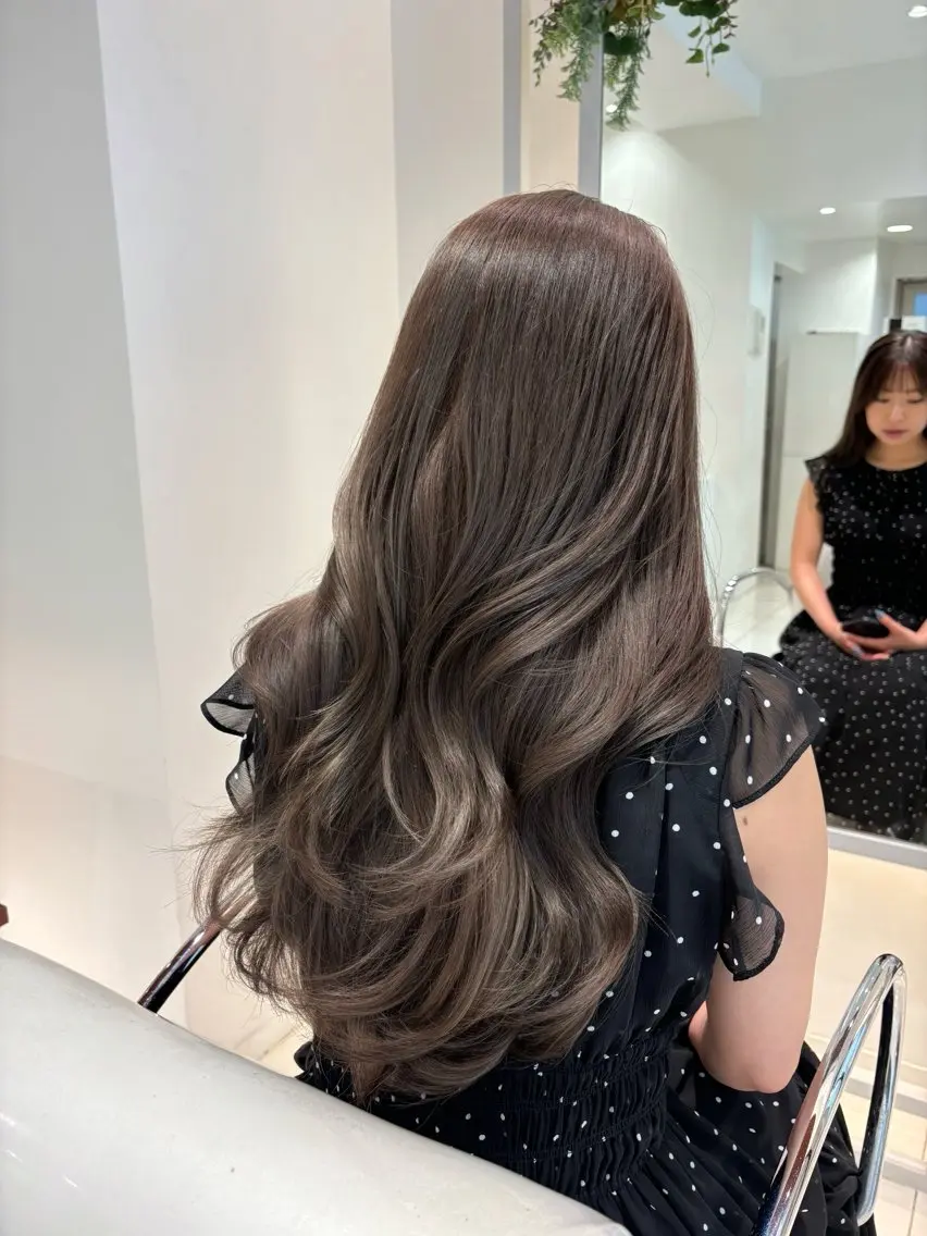 ロング カラー ベージュカラー BiBi 武田 あやのヘアスタイル