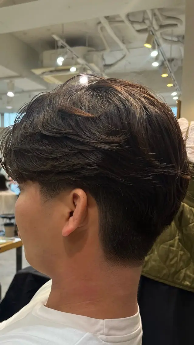 ショート パーマ メンズ カット パーマ センターパートメンズ 曲がる縮毛矯正/晴輝のヘアスタイル