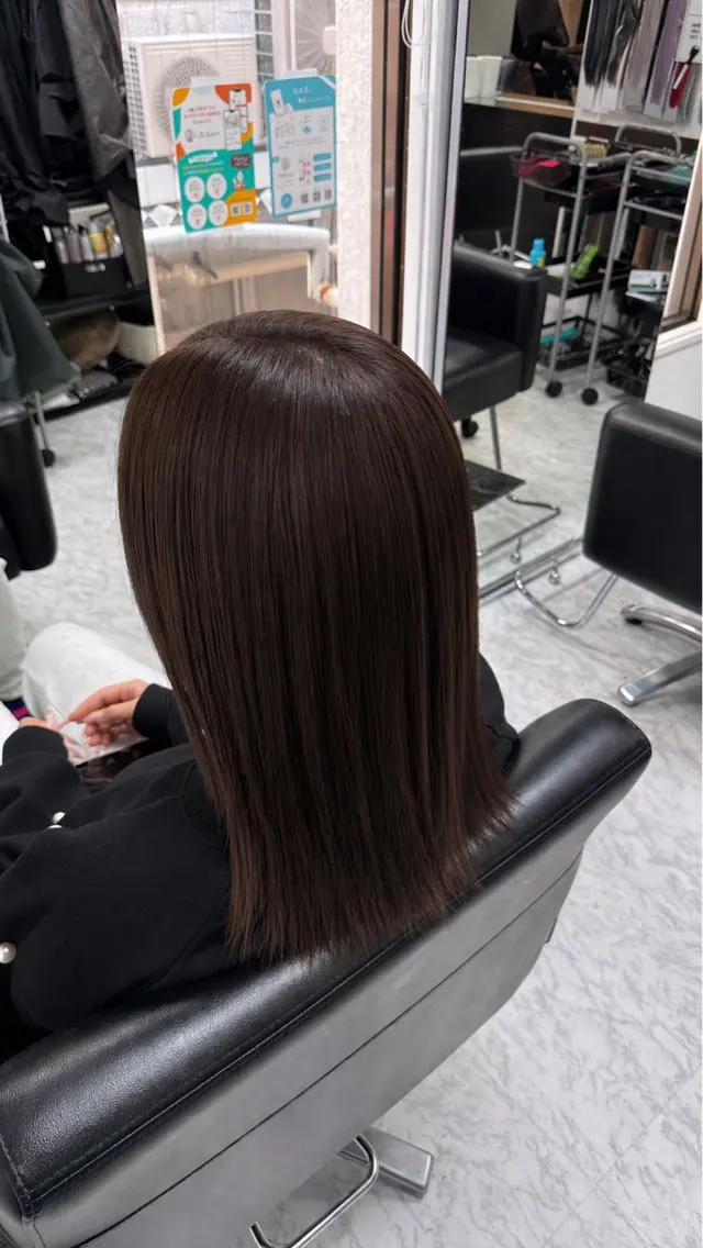 ミディアム カラー PasDePlan あやかのヘアスタイル