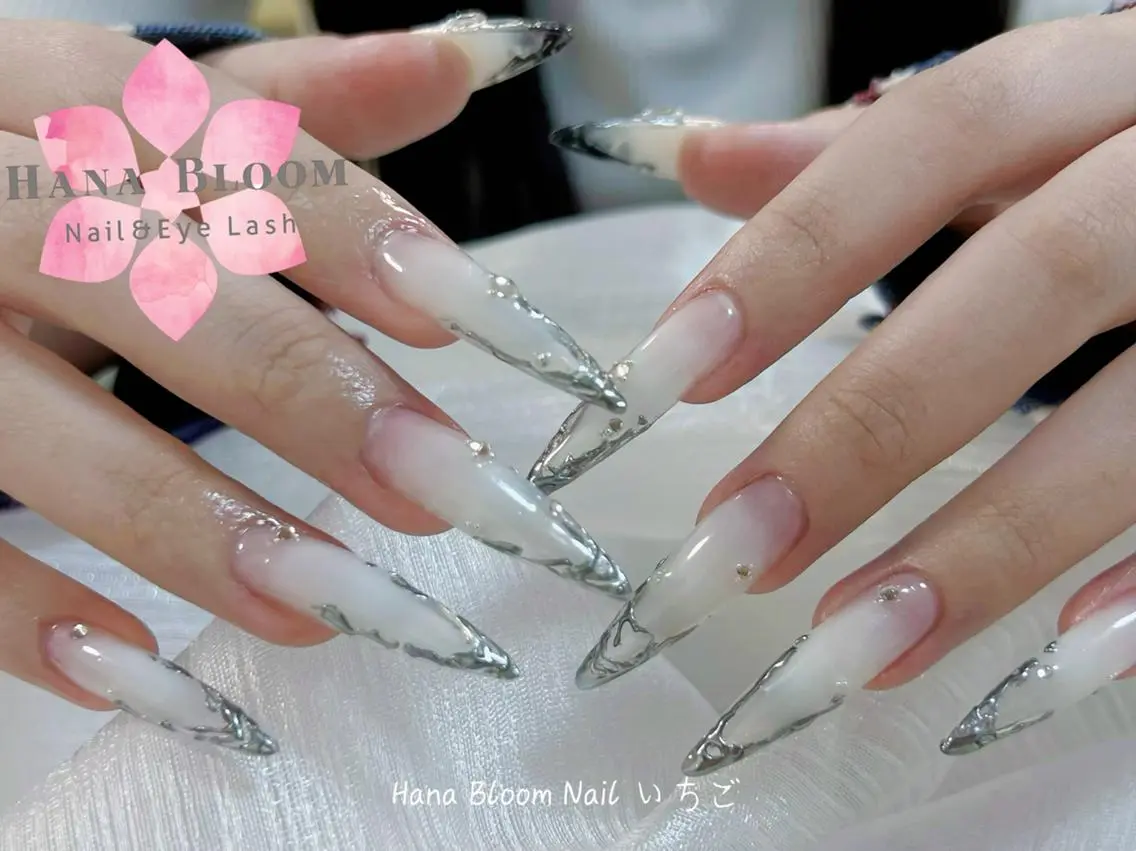 ネイル 長さ出し フレンチネイル ジェルネイル マグネットネイル ミラーネイル ハンドネイル ハンドケア Hana Bloom Nail💗YUIのネイルデザイン