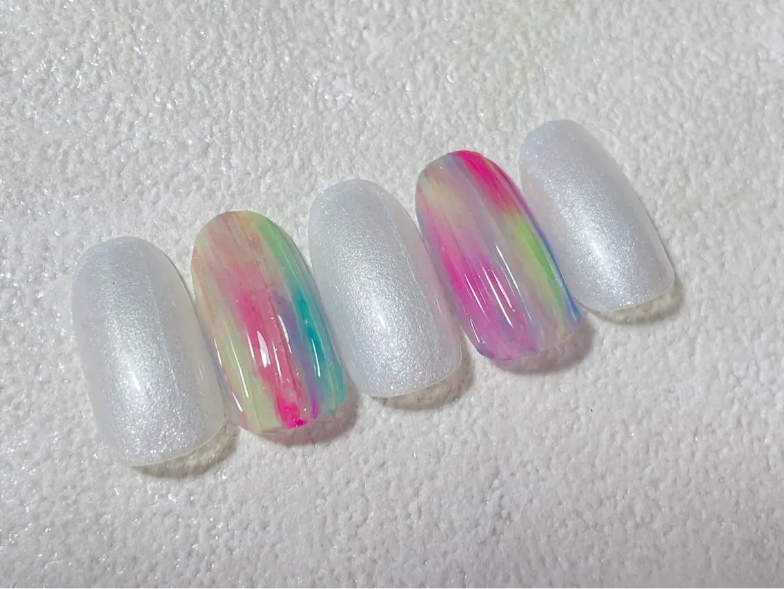 ネイル オーロラネイル フットネイル フレンチネイル ジェルネイル マグネットネイル ハンドネイル mogunail &blowのネイルデザイン