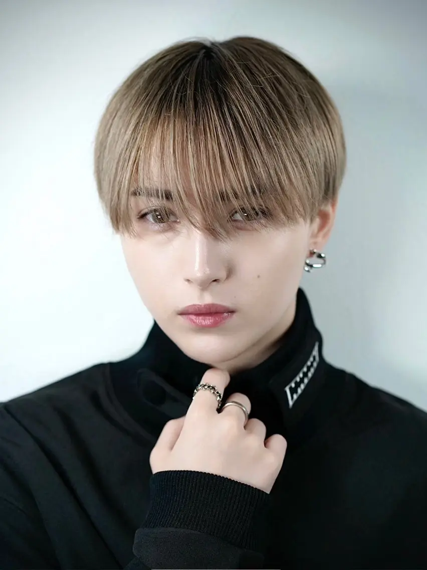 ショート カラー メンズ マッシュ ヘアカラー 松本 悠太郎のヘアスタイル