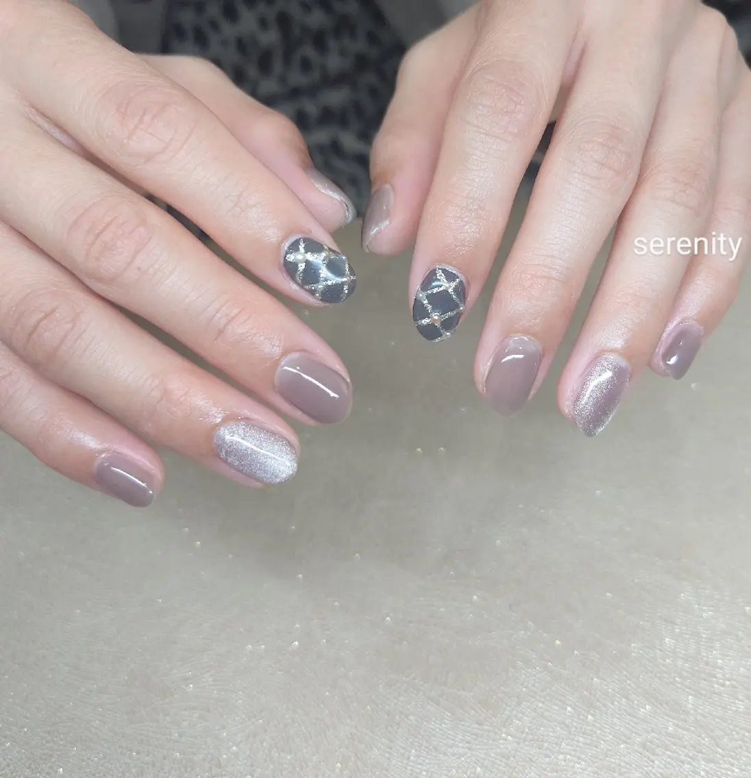 ネイル ブラウン ラメ(グリッター) マグネットネイル バレンタイン ハンドネイル nail  serenityのネイルデザイン