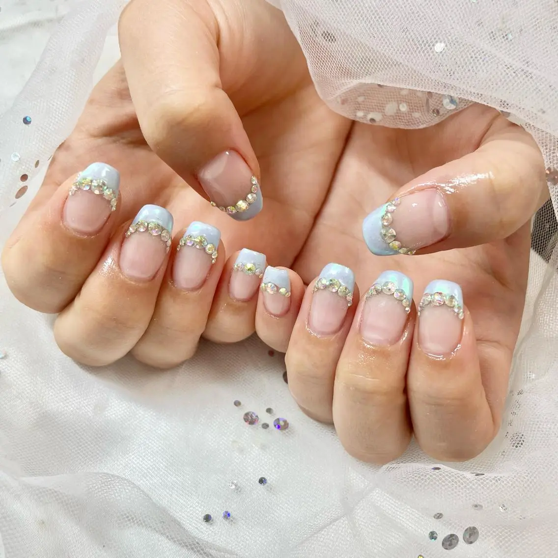 ネイル オーロラネイル フレンチネイル キラキラネイル 🎀AYAKO 🎀中韓ネイルのネイルデザイン