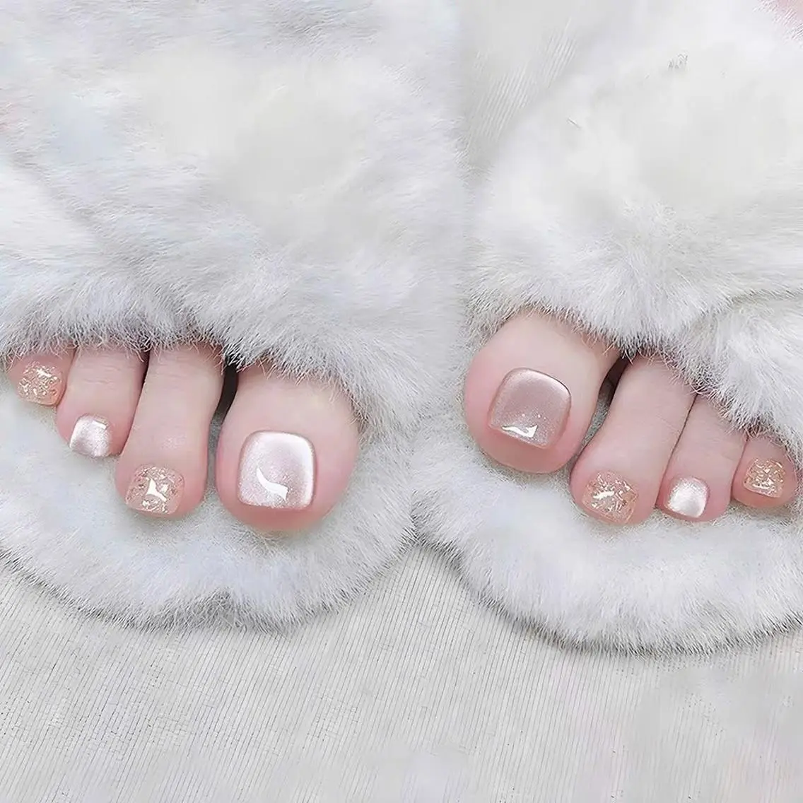 ロング カラー グラデーションカラー 韓国風ヘア フットネイル Bling Salonのネイルデザイン