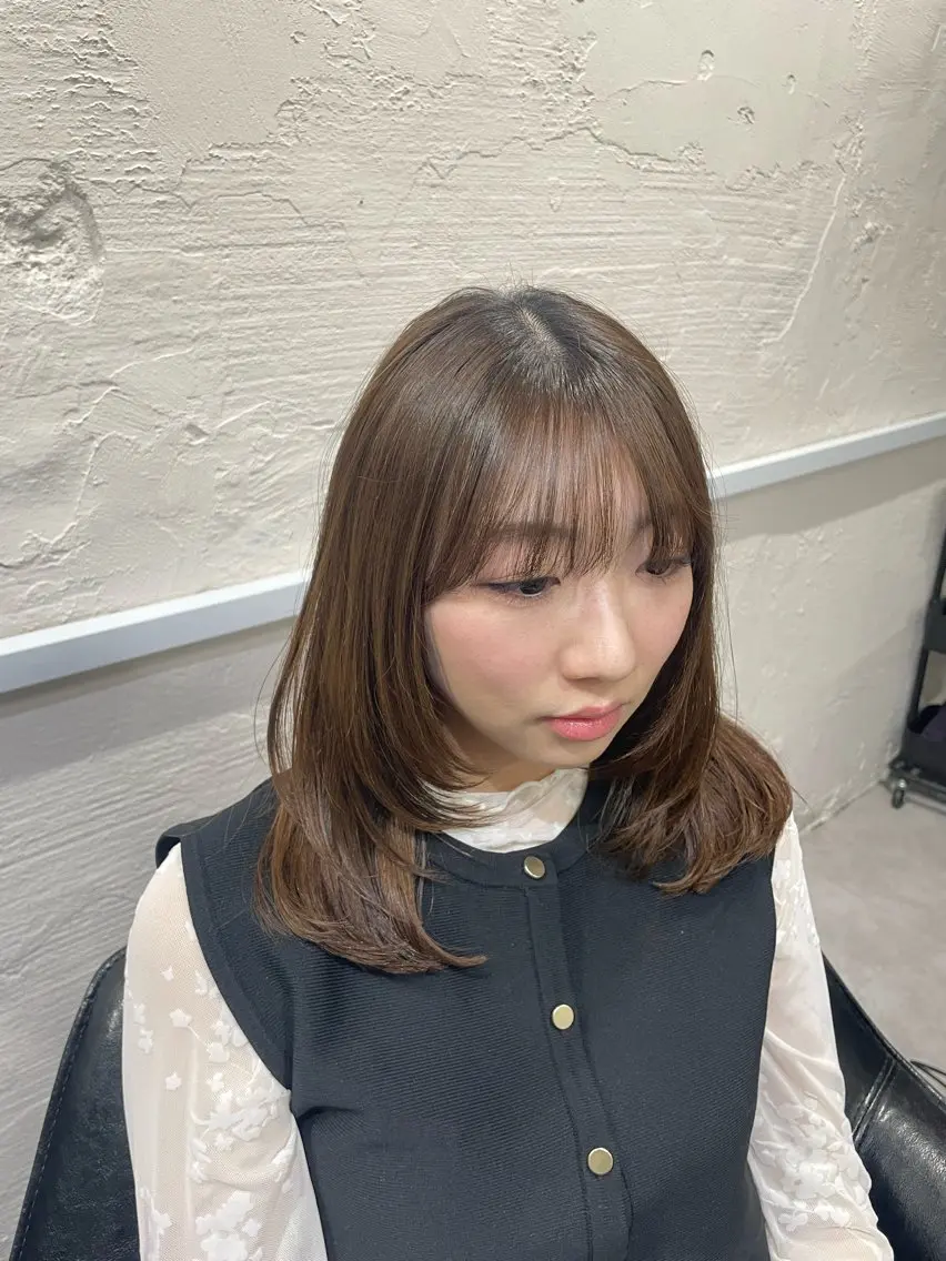 ミディアム レイヤーカット カット tokute 中野真咲🐺のヘアスタイル