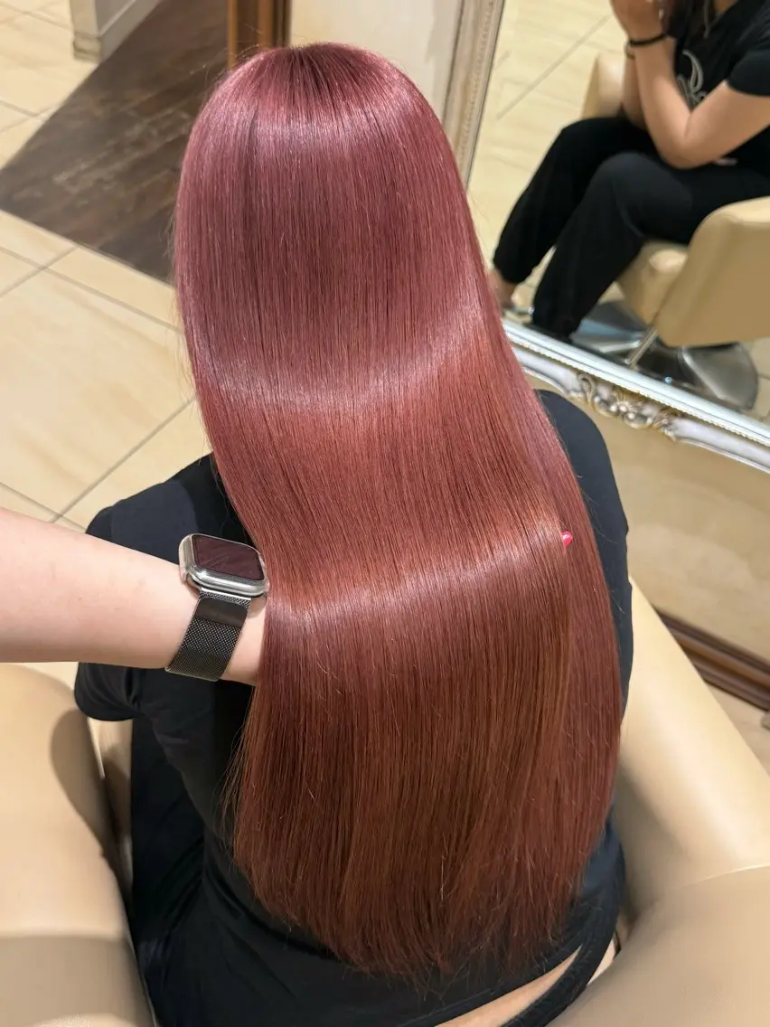 ロング カラー 菅沼 花琳のヘアスタイル