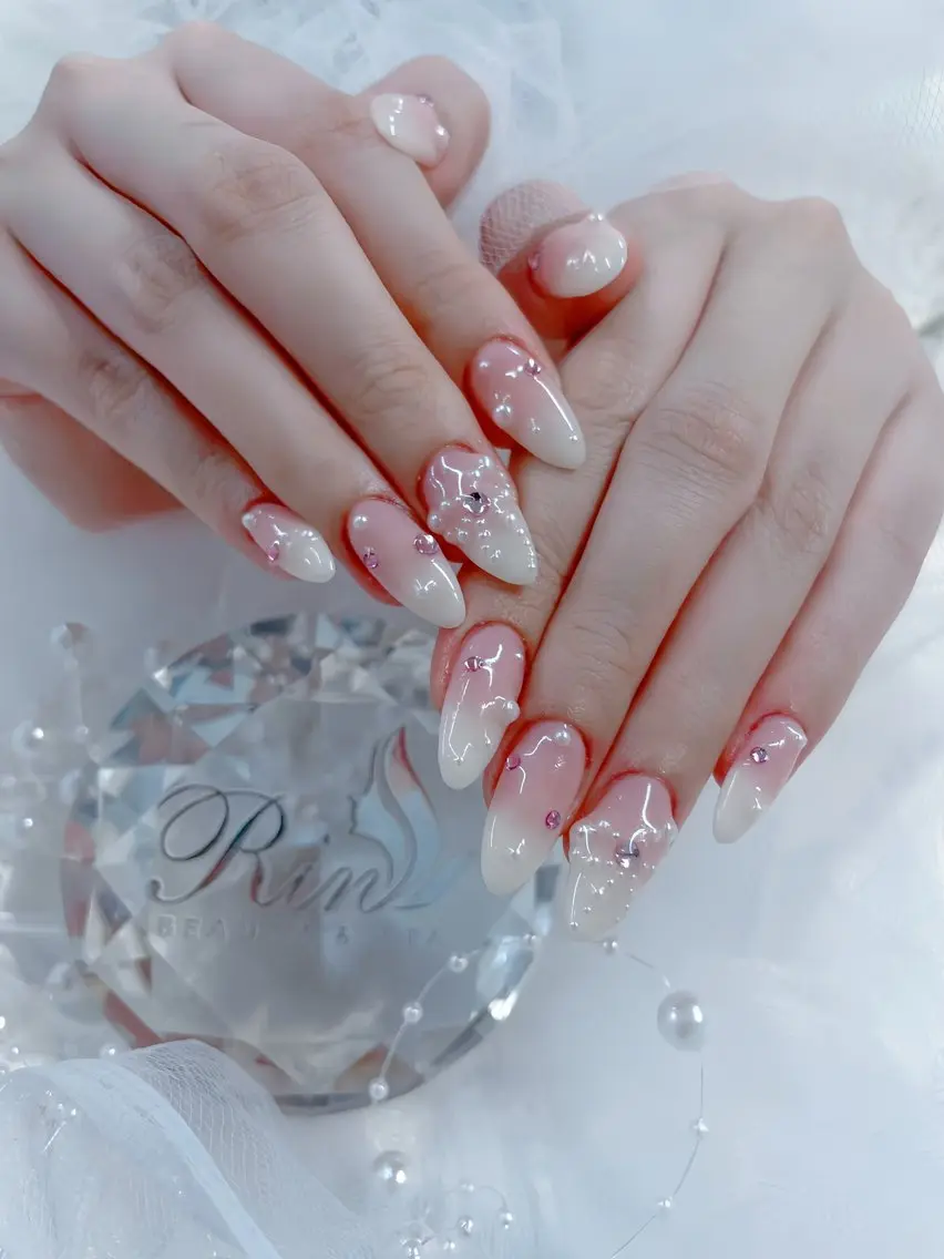 ネイル アートネイル 成人式 ジェルネイル ロングネイル ニュアンスネイル ハンドネイル Rin Nail 新大久保店のネイルデザイン