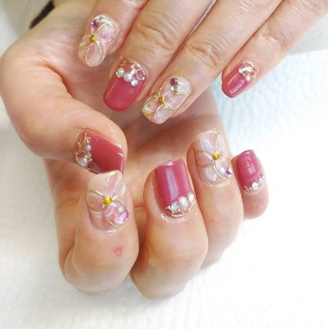ネイル フラワーネイル ミラーネイル プライベートサロン Rosy Lilyのネイルデザイン