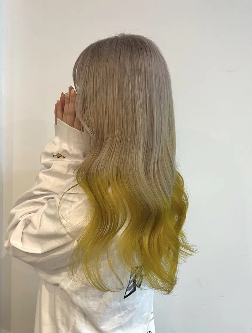 ロング ヘアカラー 🟣niw SHUNNA🟣のヘアスタイル