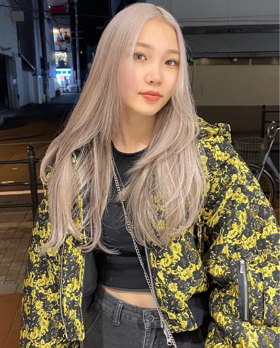ロング ボブ ヘアカラー 福山 晴香のヘアスタイル