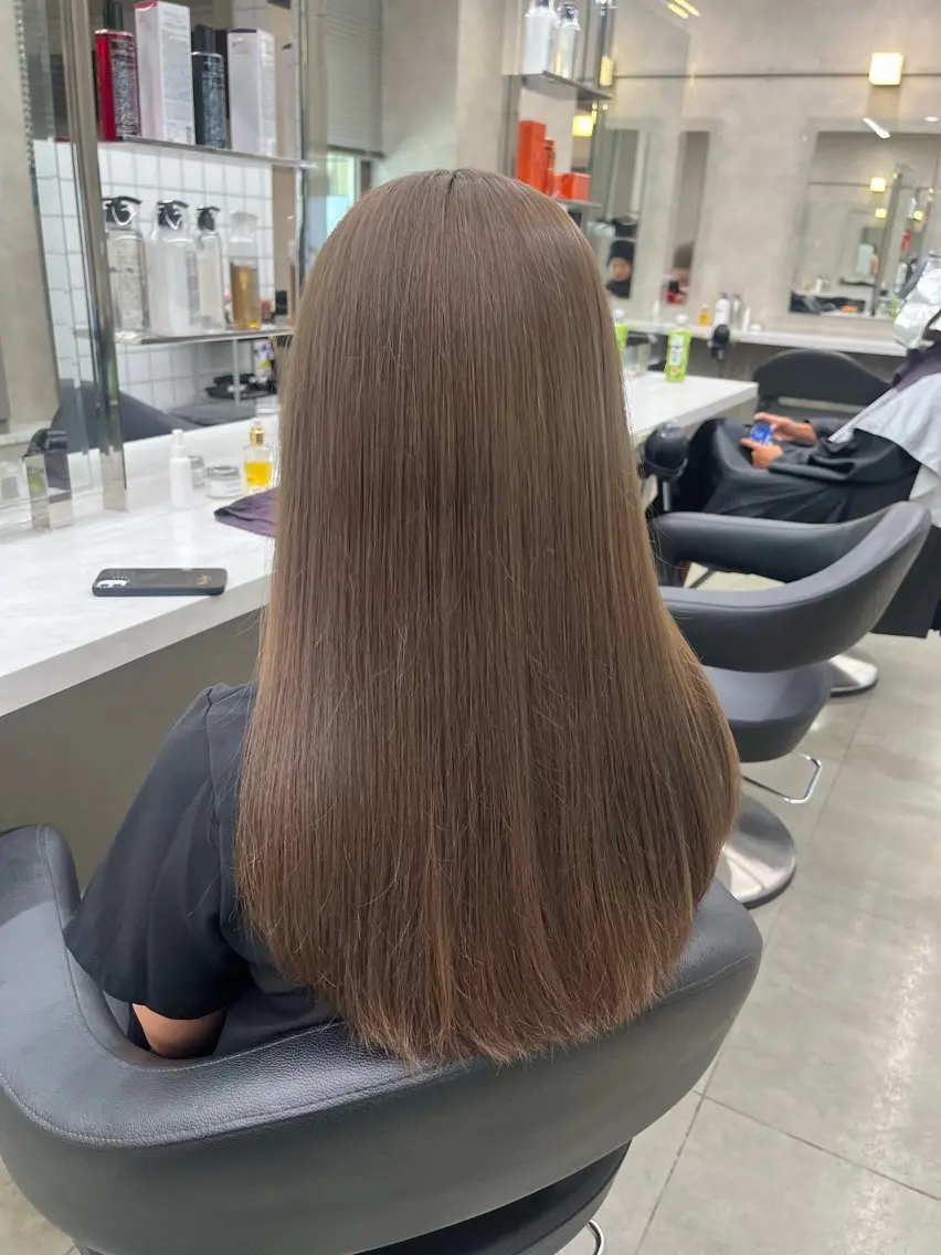ミディアム ヘアカラー トリートメント ヘッドスパ ヘアセット 寒色/ベージュヘア ブリーチありMiOのヘアスタイル